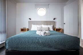 Archipelago Apartments