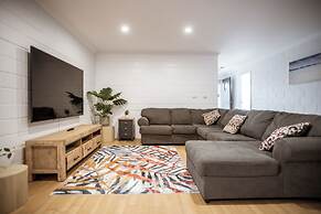 Archipelago Apartments