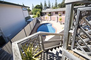 Archipelago Apartments