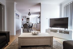 Archipelago Apartments