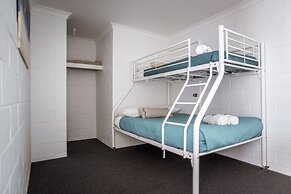 Archipelago Apartments