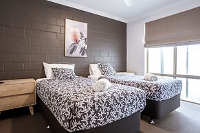 Archipelago Apartments