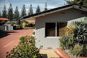 Archipelago Apartments