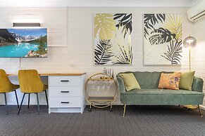 Cosmo Motel Adamstown