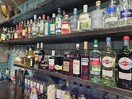 Cosmo Motel Adamstown