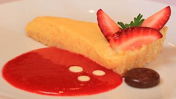 Riverland Motor Inn & River's Restaurant