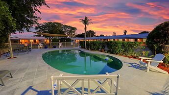 Riverland Motor Inn & River's Restaurant