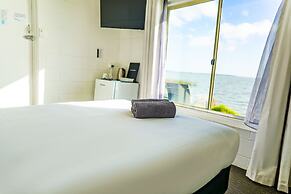 Meningie's Waterfront Motel