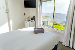 Meningie's Waterfront Motel