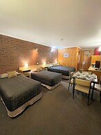 Country Roads Motor Inn Narrandera