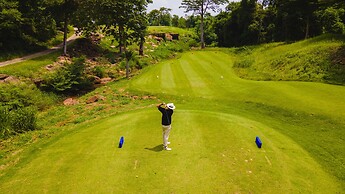 Mountain Creek Golf Resort & Residences