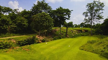 Mountain Creek Golf Resort & Residences
