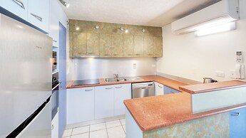 Merrima Court Holidays