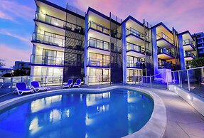 Merrima Court Holidays