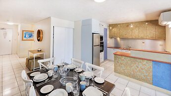 Merrima Court Holidays