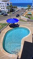 Merrima Court Holidays