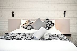 Woomargama Village Hotel Motel