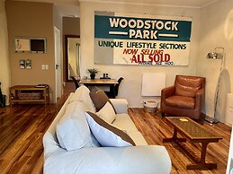 Woodstock Suite