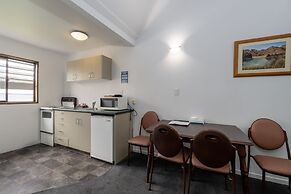 Centennial Court Hotel