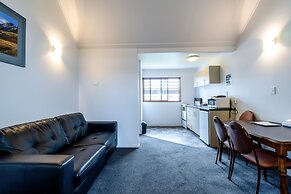 Centennial Court Hotel