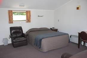 Centennial Court Hotel