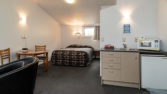 Centennial Court Hotel