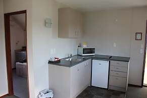 Centennial Court Hotel