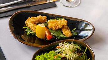 Centennial Court Hotel