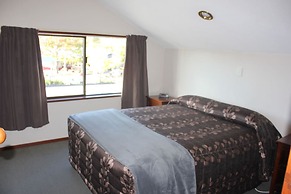 Centennial Court Hotel