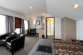 Centennial Court Hotel