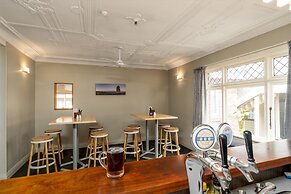 Centennial Court Hotel