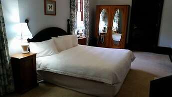 Petersons Armidale Winery & Guesthouse