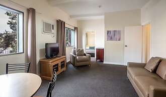 Greenways Apartments