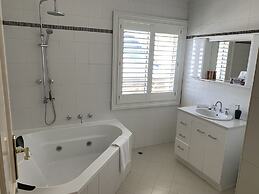 Arundel's Boutique Accommodation