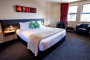 Coleraine Suites & Apartments