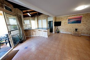 Esperance Foreshore Apartments
