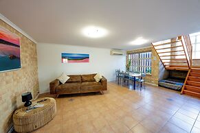 Esperance Foreshore Apartments