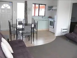 Pavilion Motel & Conference Centre