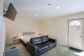 Pavilion Motel & Conference Centre