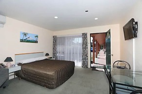 Pavilion Motel & Conference Centre