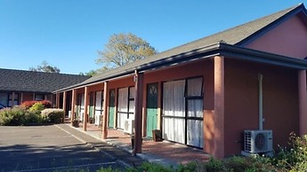 Pavilion Motel & Conference Centre