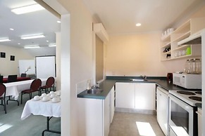 Pavilion Motel & Conference Centre