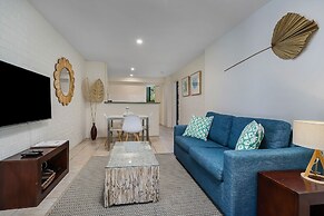 Bayview Beachfront Apartments, in town right on the beach