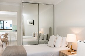 Bayview Beachfront Apartments, in town right on the beach