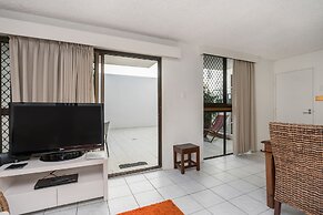 Bayview Beachfront Apartments, in town right on the beach