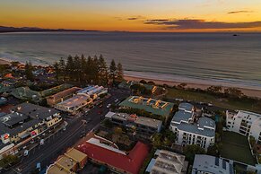 Bayview Beachfront Apartments, in town right on the beach