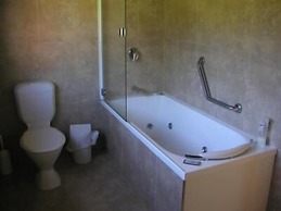 Kiwi Park Motels & Holiday Park