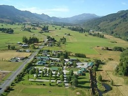 Kiwi Park Motels & Holiday Park