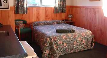 Kiwi Park Motels & Holiday Park