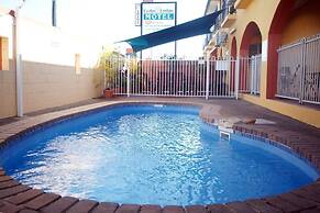 Cedar Lodge Motel Townsville